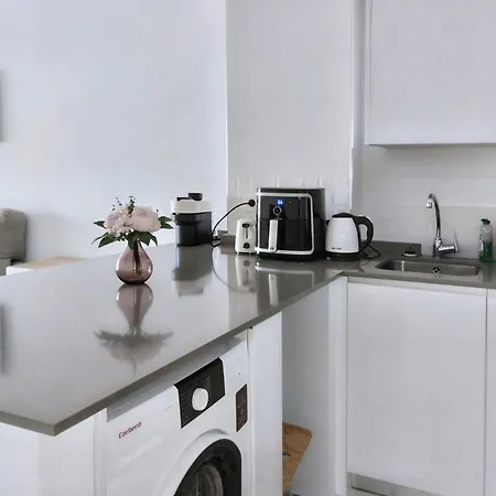 Dona Julia Sea View Касарес