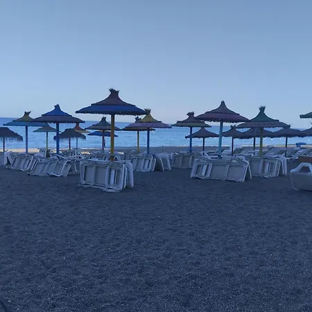 Dona Julia Sea View Апартаменты